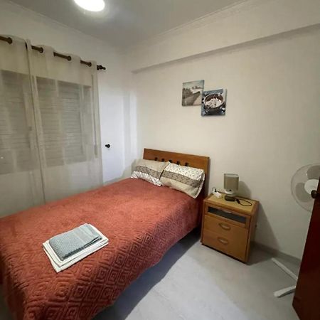Quarto Calmo E Acolhedor Almada Exterior foto