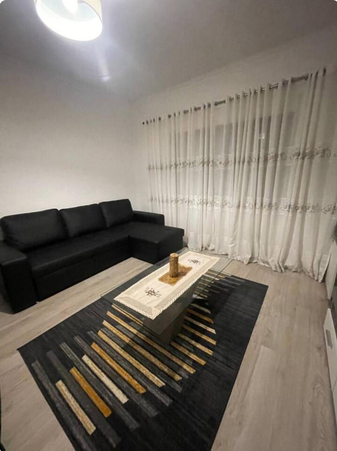 Quarto Calmo E Acolhedor Almada Exterior foto
