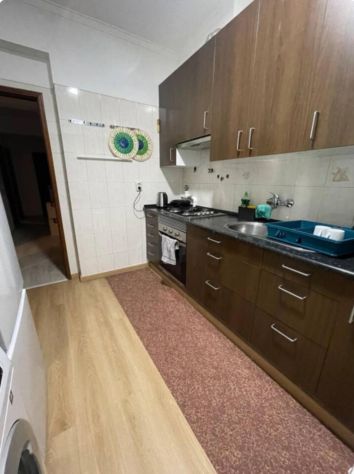 Quarto Calmo E Acolhedor Almada Exterior foto