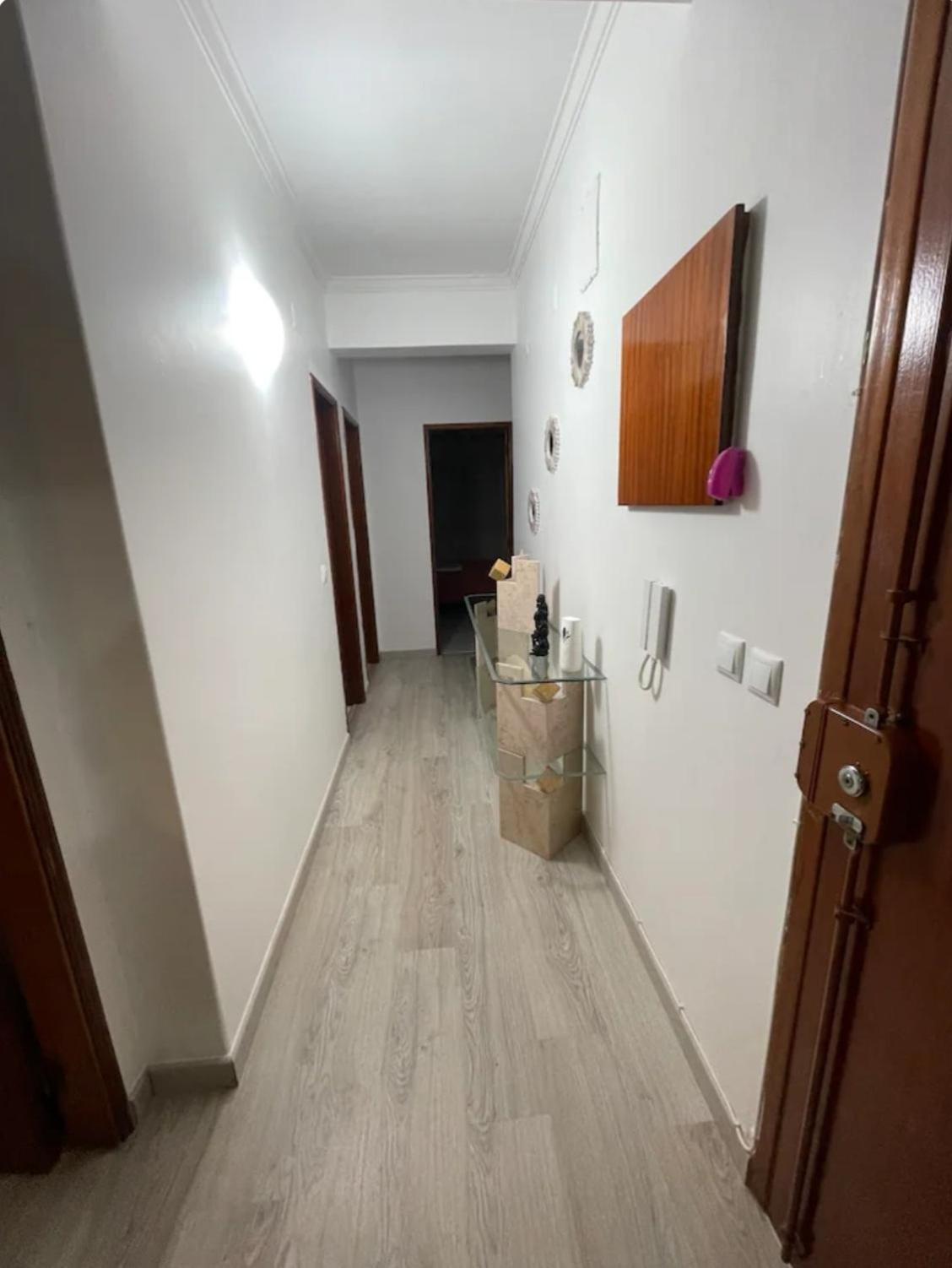Quarto Calmo E Acolhedor Almada Exterior foto