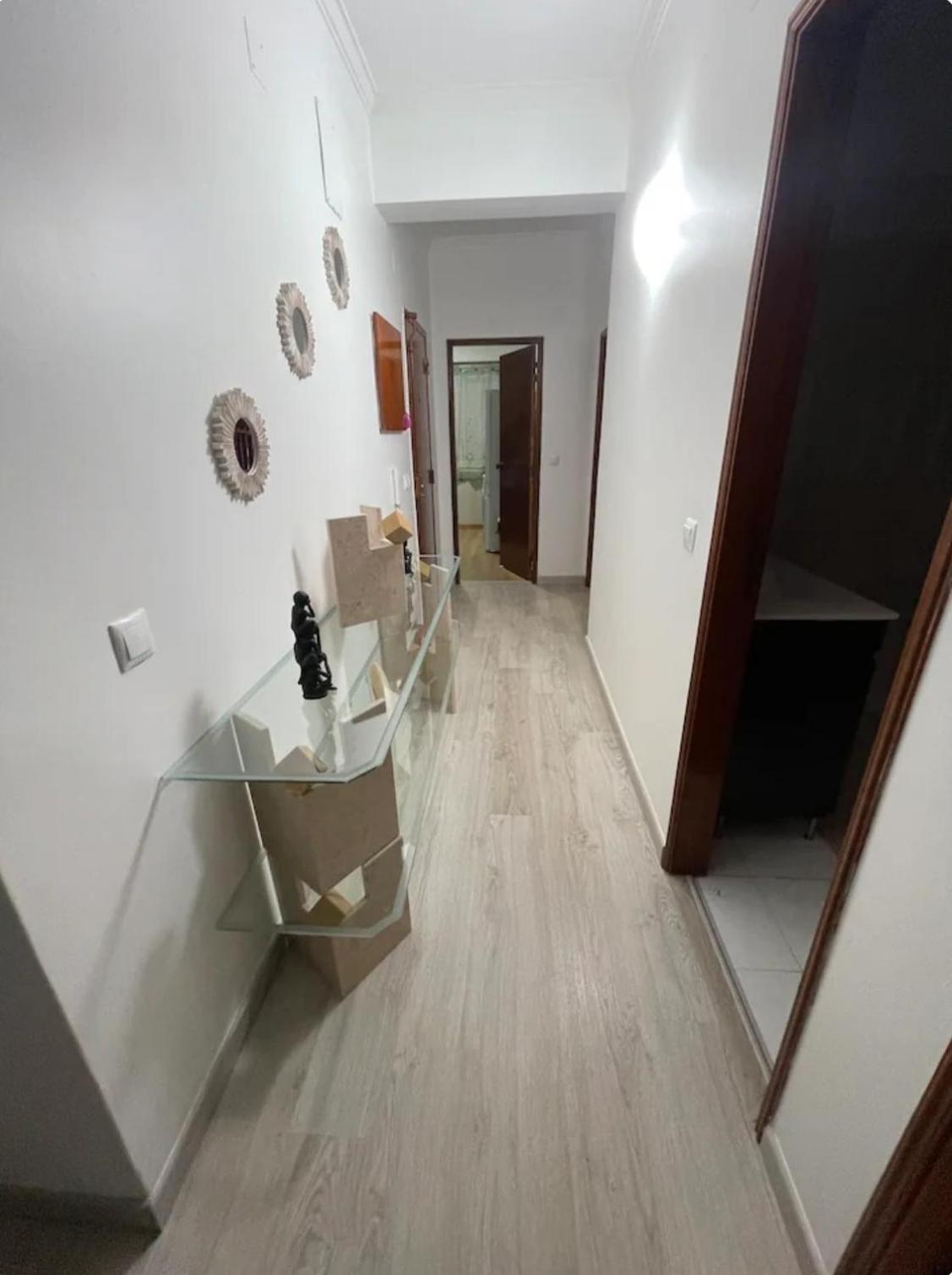 Quarto Calmo E Acolhedor Almada Exterior foto